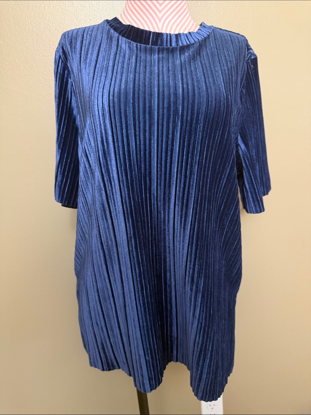 free press Navy Vertical Pleated Short-Sleeve Top